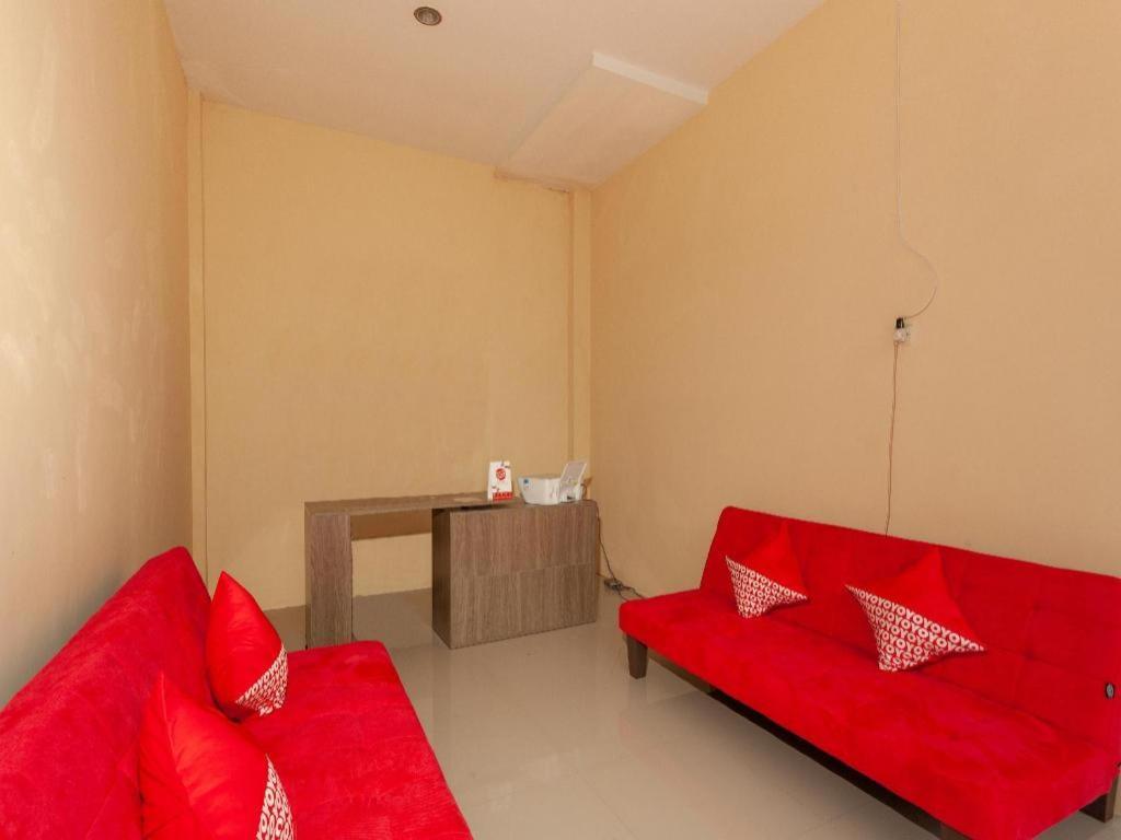 Richmond Guest House Cirebon Redpartner Екстер'єр фото
